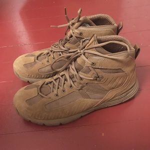 Danner Fullbore 4.5” Coyote Hot Boots